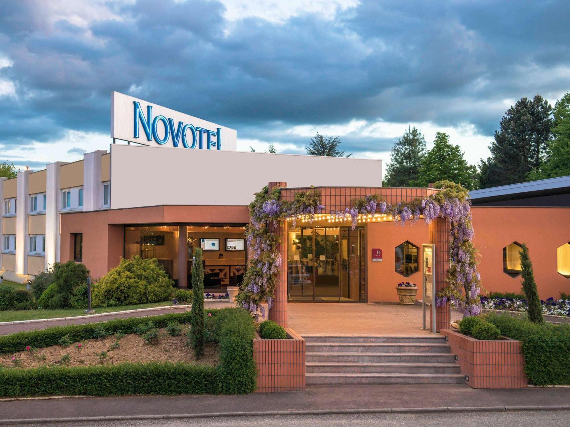 Novotel Macon Nord - Porte De Bourgogne Dış mekan fotoğraf