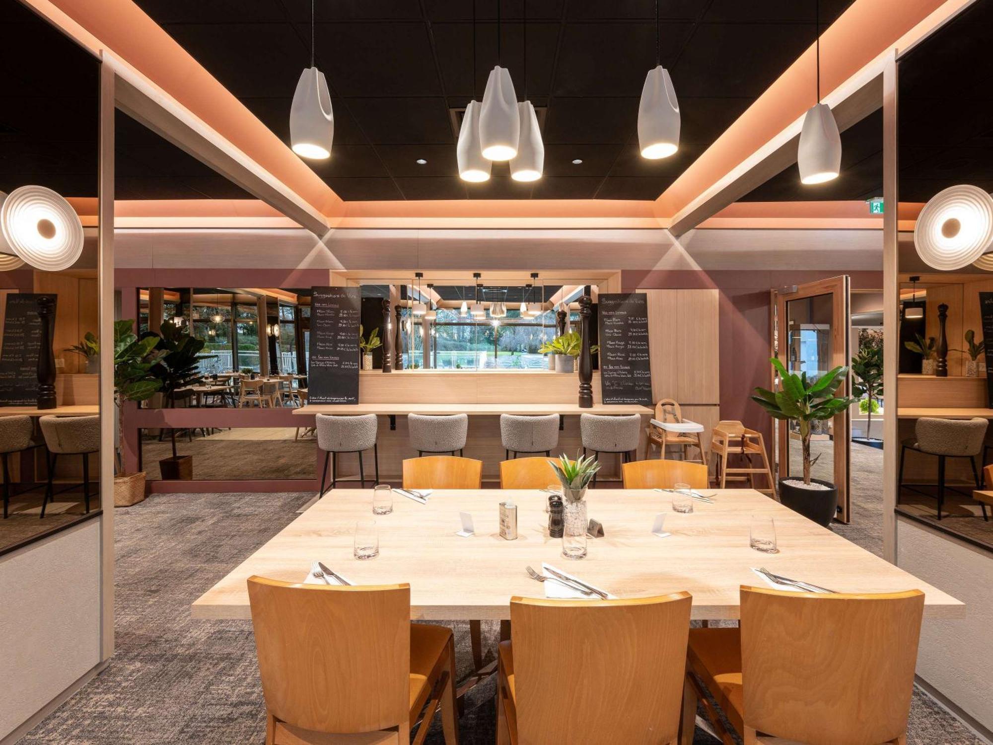 Novotel Macon Nord - Porte De Bourgogne Dış mekan fotoğraf